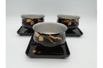 蒔絵　木製　内銀塗　漆　松牡丹文　凛とした気品漂う杯洗3客セット(盃洗、椀、お盆、和食器)(R-062077)