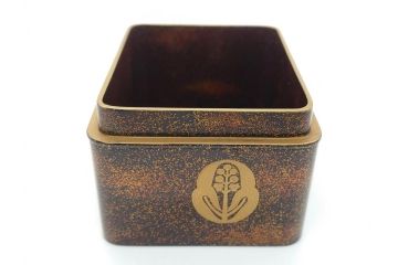 江戸〜明治期　木製　梨地　漆器　蒔絵　長門沢瀉文　凛とした佇まいが気品を感じさせる小箱3個セット(大1個、小2個)(小物入れ、漆工芸)(R-062082)