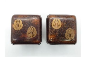 江戸〜明治期　木製　梨地　漆器　蒔絵　長門沢瀉文　凛とした佇まいが気品を感じさせる小箱3個セット(大1個、小2個)(小物入れ、漆工芸)(R-062082)
