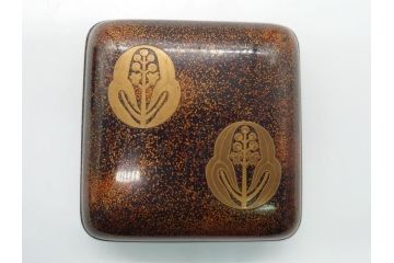 江戸〜明治期　木製　梨地　漆器　蒔絵　長門沢瀉文　凛とした佇まいが気品を感じさせる小箱3個セット(大1個、小2個)(小物入れ、漆工芸)(R-062082)