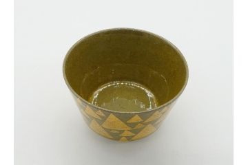 佐賀県指定重要無形文化財　小野珀子　釉裏金彩　2.3寸ぐい呑み(共箱付き、酒器、和食器、作家物)(R-062086)
