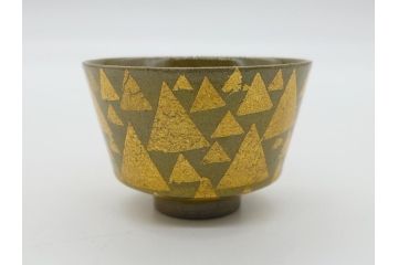 佐賀県指定重要無形文化財　小野珀子　釉裏金彩　2.3寸ぐい呑み(共箱付き、酒器、和食器、作家物)(R-062086)