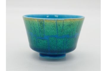 佐賀県指定重要無形文化財　小野珀子　釉裏金彩　ぐい呑み(共箱付き、酒器、和食器、作家物)(R-062087)