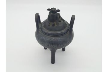 古玩　古銅　獅子　銀象嵌　意匠を凝らした獅子が見事な香炉(中国?、三つ脚、仏具)(R-062088)
