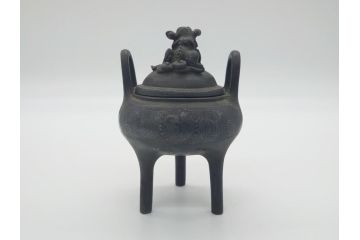 古玩　古銅　獅子　銀象嵌　意匠を凝らした獅子が見事な香炉(中国?、三つ脚、仏具)(R-062088)