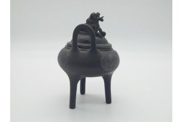 古玩　古銅　獅子　銀象嵌　意匠を凝らした獅子が見事な香炉(中国?、三つ脚、仏具)(R-062088)