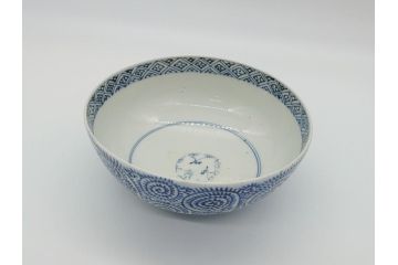 希少　江戸期　古伊万里　染付　蛸唐草文　見込み松竹梅　四方襷　5寸　約15cm　吉祥を招くおめでたい絵付けの深皿(中鉢、どんぶり、丼ぶり、中皿、五寸、和食器、和皿)(R-062089)