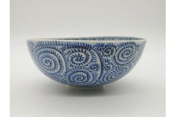希少　江戸期　古伊万里　染付　蛸唐草文　見込み松竹梅　四方襷　5寸　約15cm　吉祥を招くおめでたい絵付けの深皿(中鉢、どんぶり、丼ぶり、中皿、五寸、和食器、和皿)(R-062089)
