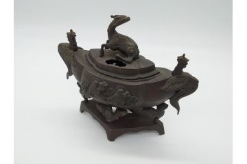 古玩　古銅　麒麟　鳳凰双耳　人物　台座付き　躍動感ある細工に見惚れてしまう香炉(中国?、仏具)(R-062090)