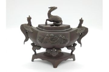 古玩　古銅　麒麟　鳳凰双耳　人物　台座付き　躍動感ある細工に見惚れてしまう香炉(中国?、仏具)(R-062090)