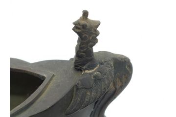 古玩　古銅　麒麟　鳳凰双耳　人物　台座付き　躍動感ある細工に見惚れてしまう香炉(中国?、仏具)(R-062090)