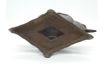 古玩　古銅　麒麟　鳳凰双耳　人物　台座付き　躍動感ある細工に見惚れてしまう香炉(中国?、仏具)(R-062090)