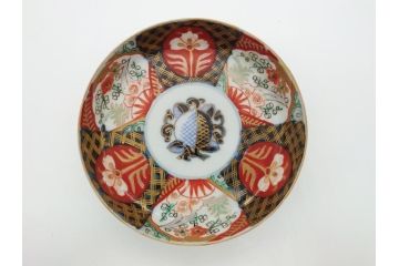 幕末〜明治期　伊万里焼　金襴手　色絵　染付　花桃文　5.4寸皿　約16.5cm　煌びやかで豪華な絵付けの深皿3枚セット(五寸四分、中皿、和食器、和皿)(R-062091)
