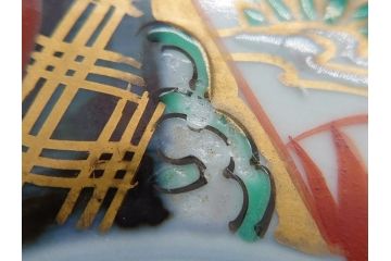 幕末〜明治期　伊万里焼　金襴手　色絵　染付　花桃文　5.4寸皿　約16.5cm　煌びやかで豪華な絵付けの深皿3枚セット(五寸四分、中皿、和食器、和皿)(R-062092)