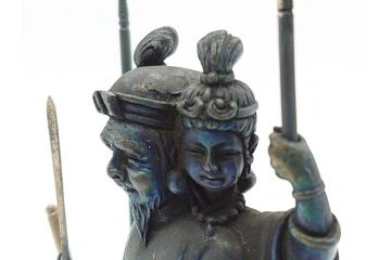 謹作　金工　鈴木幸平　銀製　開眼供養軍　総本山比叡山延暦寺　三面大黒天(共箱無し、厨子付き、仏像、仏具)(R-062095)