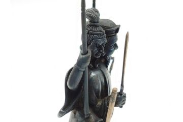 謹作　金工　鈴木幸平　銀製　開眼供養軍　総本山比叡山延暦寺　三面大黒天(共箱無し、厨子付き、仏像、仏具)(R-062095)