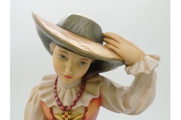 希少　イタリア　ANRI(アンリ)　貴婦人　帽子　女性像　木製　高さ約46cm　手作業による表情やしぐさの表現が見事な木彫り人形(置物、ウッドドール)(R-062098)