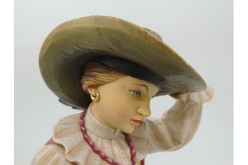 希少　イタリア　ANRI(アンリ)　貴婦人　帽子　女性像　木製　高さ約46cm　手作業による表情やしぐさの表現が見事な木彫り人形(置物、ウッドドール)(R-062098)