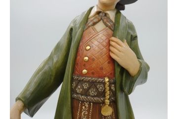 イタリア　ANRI(アンリ)　傘を持つ男　紳士　高さ約52cm　手彫りの温かい味わいが伝わってくる木彫り人形(置物、ウッドドール)(R-062099)