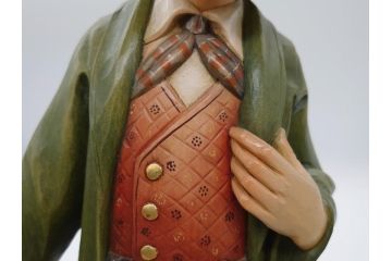 イタリア　ANRI(アンリ)　傘を持つ男　紳士　高さ約52cm　手彫りの温かい味わいが伝わってくる木彫り人形(置物、ウッドドール)(R-062099)
