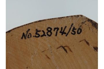 イタリア　ANRI(アンリ)　傘を持つ男　紳士　高さ約52cm　手彫りの温かい味わいが伝わってくる木彫り人形(置物、ウッドドール)(R-062099)