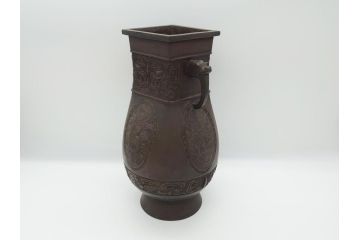 古玩　古銅　龍と梅の図　双耳　経年変化による味わいをお楽しみいただける壺(壷、花器、花瓶、中国?)(R-062100)