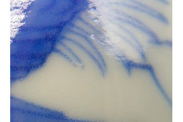 江戸期　古伊万里　染付　雲鶴宝尽文　悠々自適に舞う鶴の世界観に魅了される三寸湯呑み2客セット(蕎麦猪口、和食器)(R-062102)