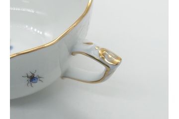 ヘレンド　ハンガリー　HEREND HVNGARY　HANDPAINTED　ロスチャイルド・バード　トリオ　美しい金彩の飾りで縁取られたエレガントな皿&カップ&ソーサー(HUNGARY、プレート、C&S)(R-062106)