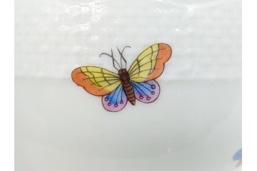 ヘレンド　ハンガリー　HEREND HVNGARY　HANDPAINTED　ロスチャイルド・バード　トリオ　美しい金彩の飾りで縁取られたエレガントな皿&カップ&ソーサー(HUNGARY、プレート、C&S)(R-062106)