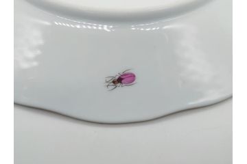 ヘレンド　ハンガリー　HEREND HVNGARY　HANDPAINTED　ロスチャイルド・バード　トリオ　美しい金彩の飾りで縁取られたエレガントな皿&カップ&ソーサー(HUNGARY、プレート、C&S)(R-062106)