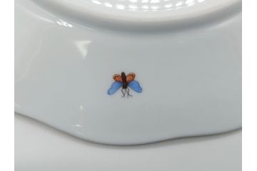 ヘレンド　ハンガリー　HEREND HVNGARY　HANDPAINTED　ロスチャイルド・バード　トリオ　美しい金彩の飾りで縁取られたエレガントな皿&カップ&ソーサー(HUNGARY、プレート、C&S)(R-062106)