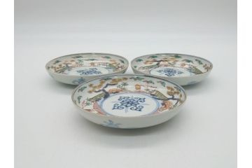 幕末期　伊万里　色絵　染付　金彩　4.5寸皿　約13.5cm　繊細で温かみのある絵付けが魅力の深皿3枚セット(四寸五分、中皿、和食器、和皿)(R-062110)