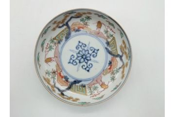 幕末期　伊万里　色絵　染付　金彩　4.5寸皿　約13.5cm　繊細で温かみのある絵付けが魅力の深皿3枚セット(四寸五分、中皿、和食器、和皿)(R-062110)