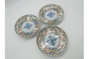 幕末期　伊万里　色絵　染付　金彩　4.5寸皿　約13.5cm　繊細で温かみのある絵付けが魅力の深皿3枚セット(四寸五分、中皿、和食器、和皿)(R-062111)