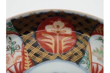 幕末〜明治期　伊万里焼　金襴手　色絵　染付　花桃文　5.4寸皿　約16.5cm　煌びやかで豪華な絵付けの深皿2枚セット(五寸四分、和皿、中皿、和食器)(R-062114)