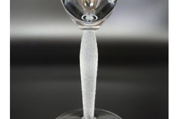 フランス　LALIQUE(ラリック)　ルーヴル　卓越した上品さをまとうワイングラス2客セット(クリスタル、ペア)(R-062125)