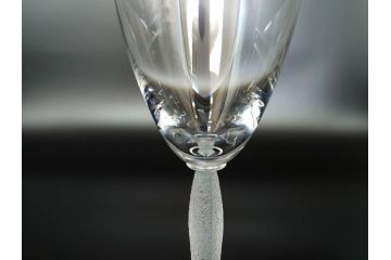 フランス　LALIQUE(ラリック)　ルーヴル　卓越した上品さをまとうワイングラス2客セット(クリスタル、ペア)(R-062125)