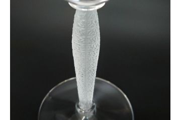 フランス　LALIQUE(ラリック)　ルーヴル　卓越した上品さをまとうワイングラス2客セット(クリスタル、ペア)(R-062125)