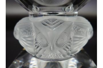 フランス　LALIQUE(ラリック)　梟　物静かに佇むフクロウが印象的なフラワーベース(クリスタル、花瓶、花器、ボウル、鉢、小物入れ、ふくろう)(R-062126)
