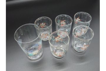 大正期　レトロ　エナメル絵付け　エナメル彩　花文　温かみのある可愛らしい絵付けが魅力のグラス6客セット(大1客、小5客)(タンブラー、グラス、グラスペインティング、ガラス)(R-062128)