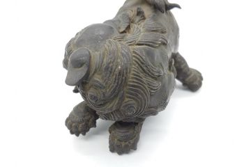 古玩　古銅　香炉　意匠を凝らした彫刻が見事な獅子2体(大、小)(置物、ディスプレイ、仏具、中国?)(R-062139)