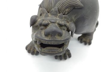 古玩　古銅　香炉　意匠を凝らした彫刻が見事な獅子2体(大、小)(置物、ディスプレイ、仏具、中国?)(R-062139)