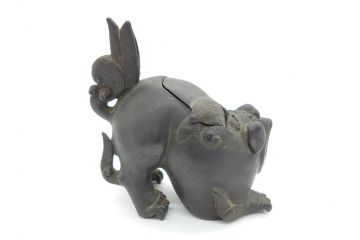 古玩　古銅　香炉　意匠を凝らした彫刻が見事な獅子2体(大、小)(置物、ディスプレイ、仏具、中国?)(R-062139)