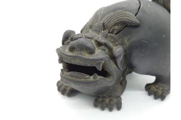古玩　古銅　香炉　意匠を凝らした彫刻が見事な獅子2体(大、小)(置物、ディスプレイ、仏具、中国?)(R-062139)