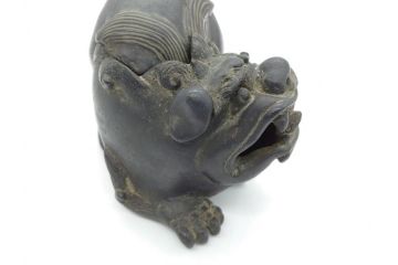 古玩　古銅　香炉　意匠を凝らした彫刻が見事な獅子2体(大、小)(置物、ディスプレイ、仏具、中国?)(R-062139)