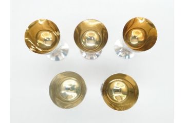 純銀　彫金　銀林　銀盃　一つ一つ丁寧な花の彫金が施されたリキュールグラス5客セット(酒器、脚付コップ)(R-062140)