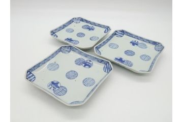 古伊万里　染付　丸紋　隅切り　5.3寸　約16cm　食卓を爽やかに彩る正角皿3客セット(葵、団花紋、五寸三分、変形皿、中皿、和皿、和食器)(R-062141)