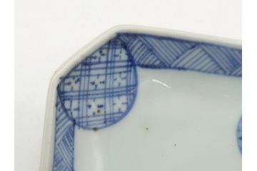 古伊万里　染付　丸紋　隅切り　5.3寸　約16cm　食卓を爽やかに彩る正角皿3客セット(葵、団花紋、五寸三分、変形皿、中皿、和皿、和食器)(R-062141)
