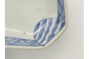 古伊万里　染付　丸紋　隅切り　5.3寸　約16cm　食卓を爽やかに彩る正角皿3客セット(葵、団花紋、五寸三分、変形皿、中皿、和皿、和食器)(R-062142)