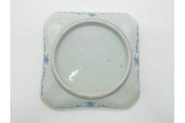 古伊万里　染付　丸紋　隅切り　5.3寸　約16cm　食卓を爽やかに彩る正角皿3客セット(葵、団花紋、五寸三分、変形皿、中皿、和皿、和食器)(R-062142)